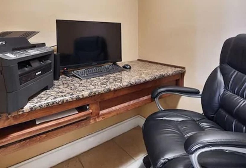 Отель Best Western Brady Inn