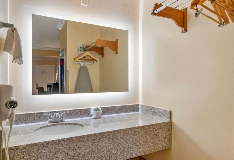 Отель Best Western Brady Inn