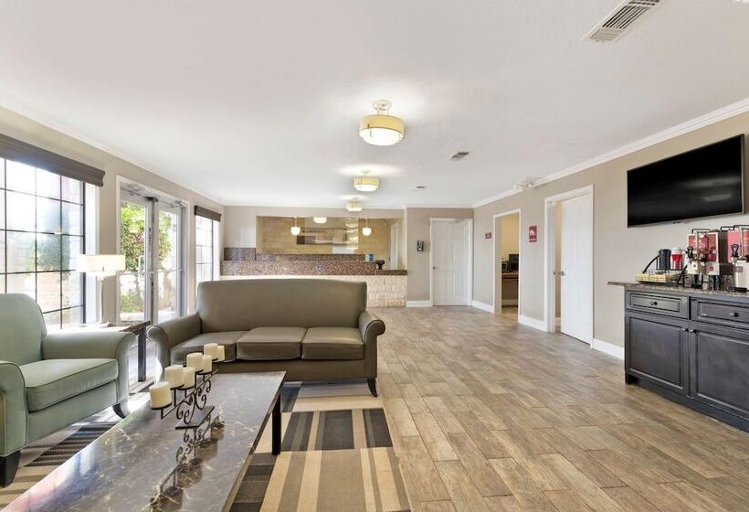 Отель Best Western Brady Inn