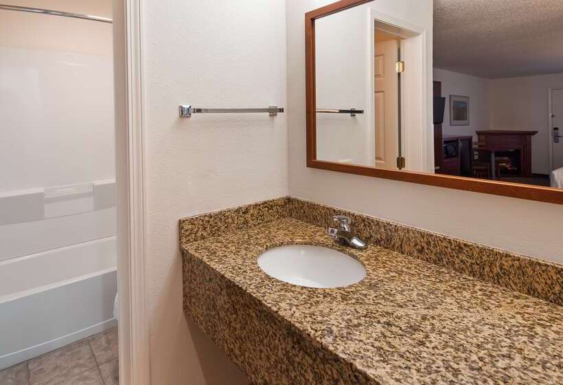 בית מלון כפרי Best Western Buffalo Ridge Inn Near Mt Rushmore