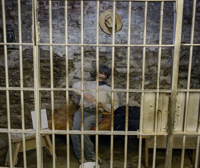 בית מלון כפרי Best Western Buffalo Ridge Inn Near Mt Rushmore