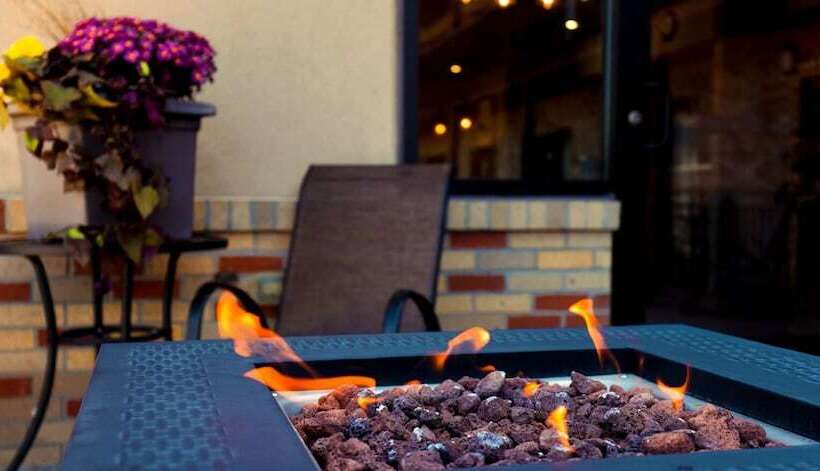 בית מלון כפרי Best Western Buffalo Ridge Inn Near Mt Rushmore