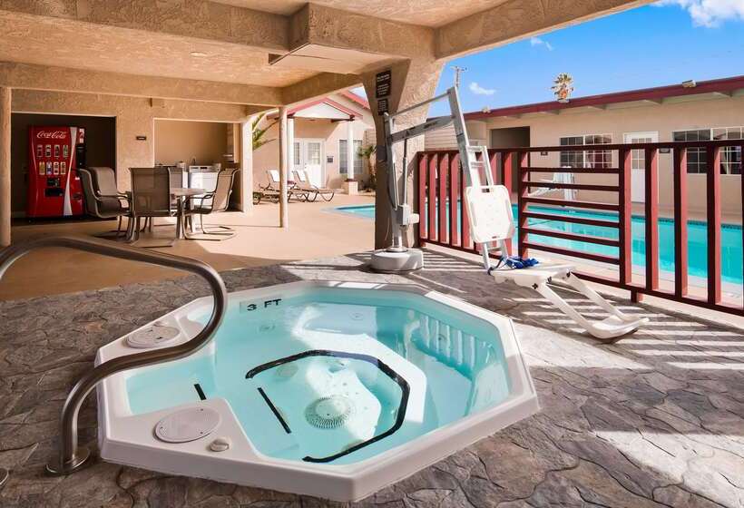 فندق Best Western China Lake Inn