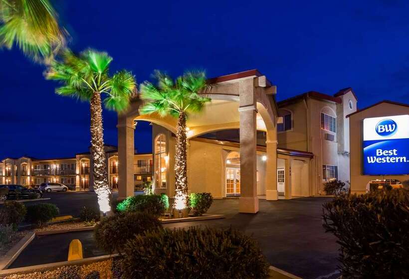 فندق Best Western China Lake Inn