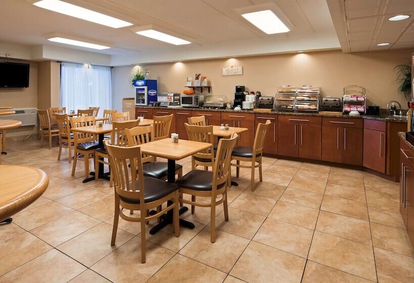 בית מלון כפרי Best Western Clifton Park
