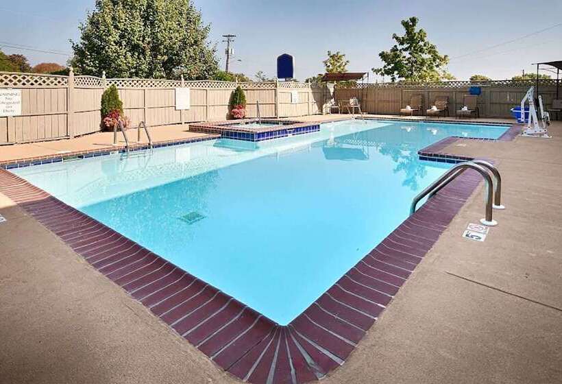 בית מלון כפרי Days Inn By Wyndham Columbia Kentucky