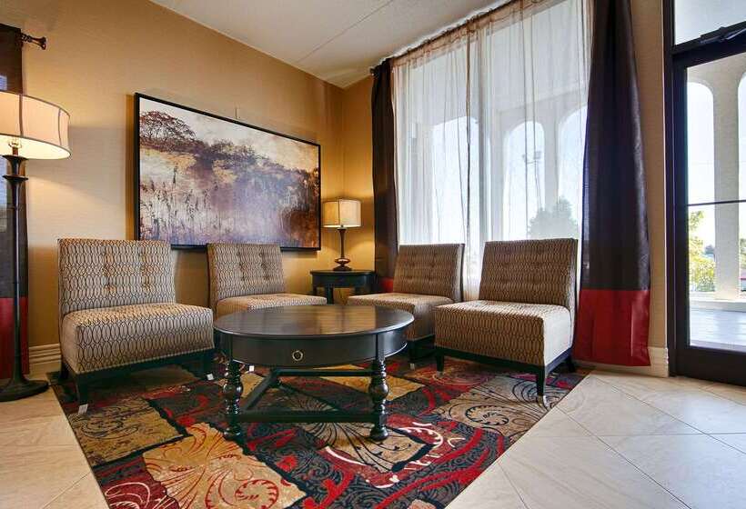 בית מלון כפרי Days Inn By Wyndham Columbia Kentucky