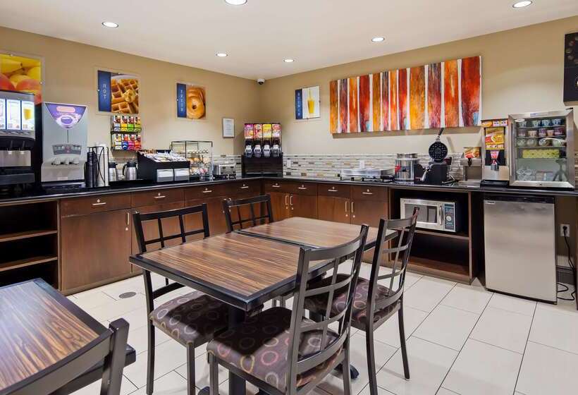 בית מלון כפרי Best Western Fallon Inn & Suites