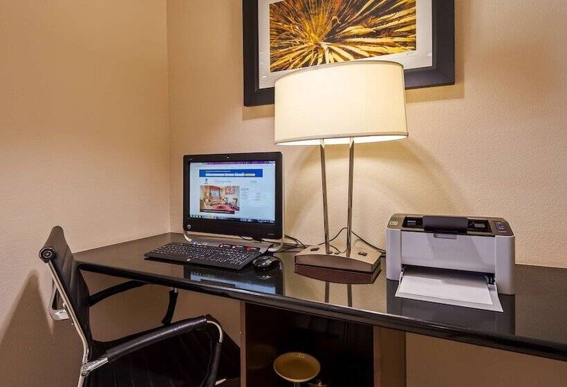 בית מלון כפרי Best Western Fallon Inn & Suites