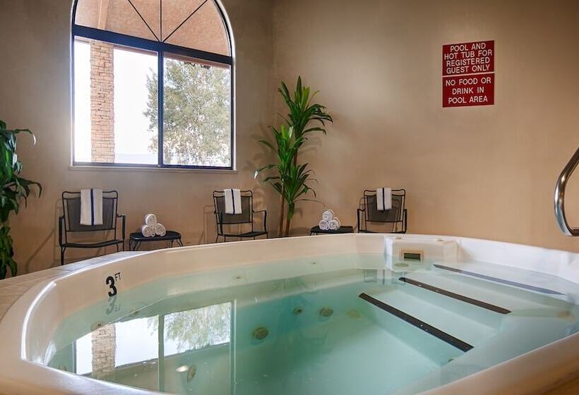 فندق Best Western Grande River Inn & Suites