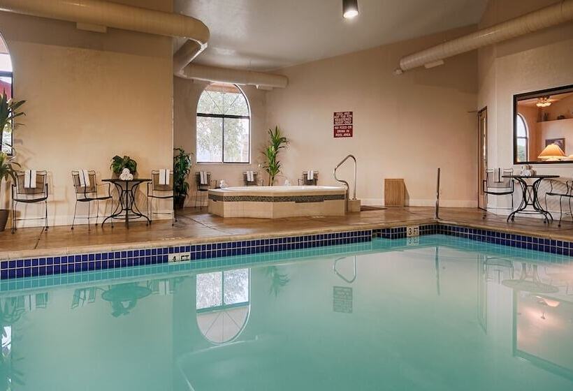 فندق Best Western Grande River Inn & Suites