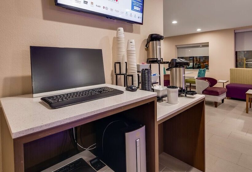 Отель Best Western Huntsville