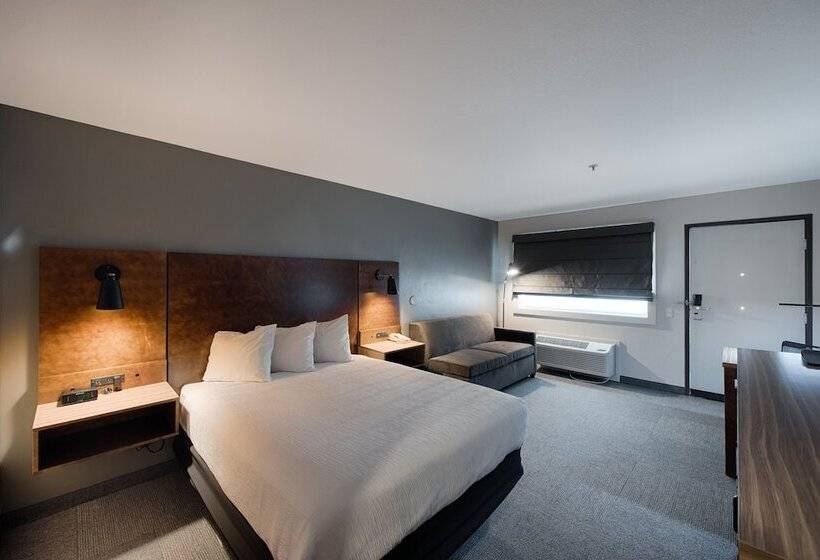 فندق Third Street Inn