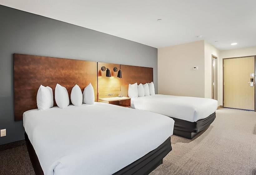 فندق Third Street Inn