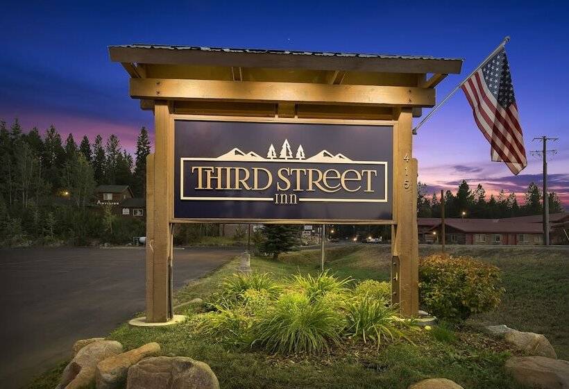 فندق Third Street Inn