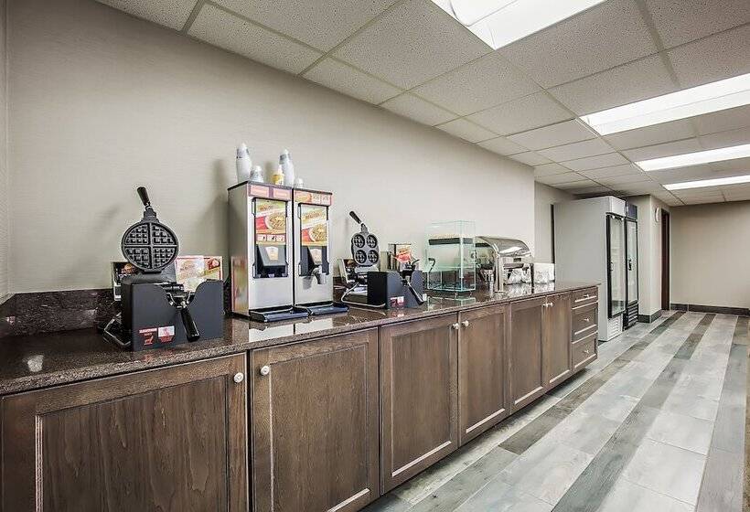 فندق Third Street Inn