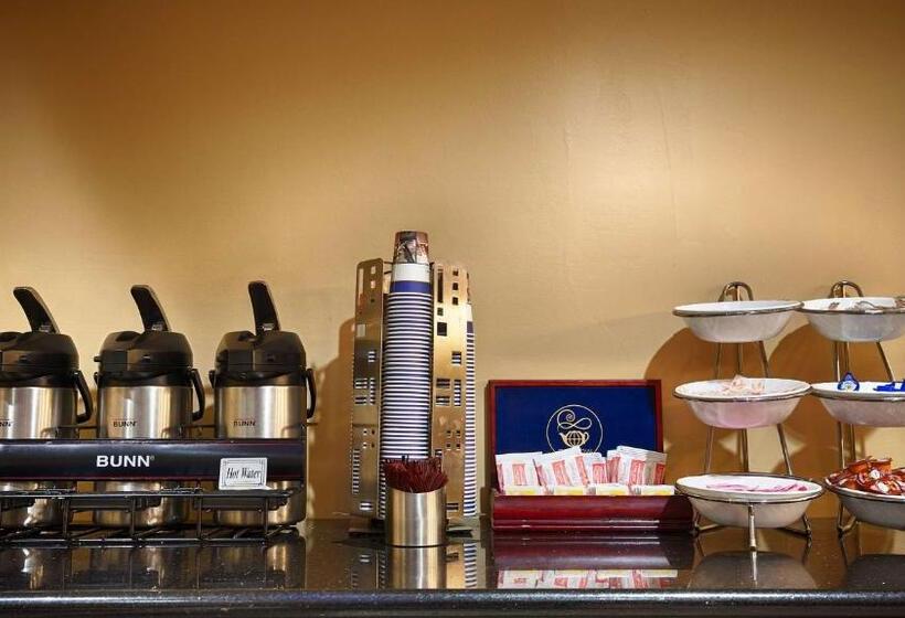 هتل Best Western Oakbrook Inn