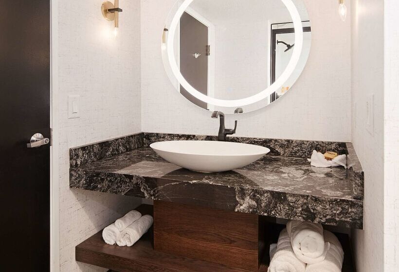 בית מלון כפרי Best Western Plus Abbey Inn