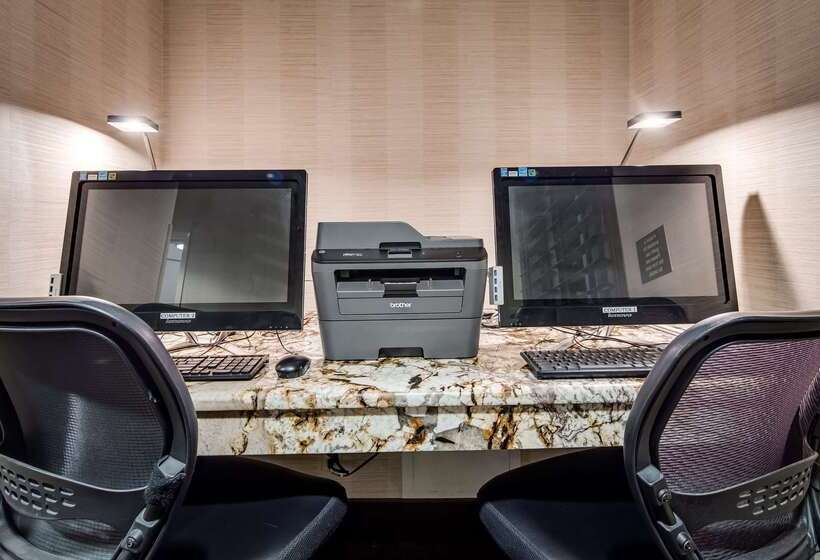 בית מלון כפרי Best Western Plus Abbey Inn