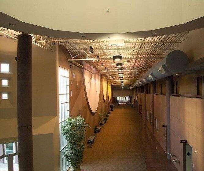 בית מלון כפרי Best Western Plus Abbey Inn