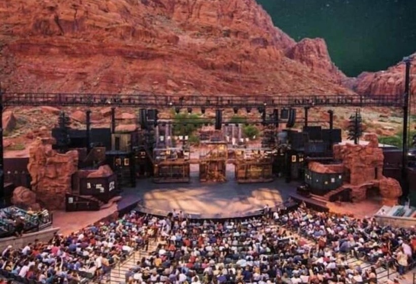 בית מלון כפרי Best Western Plus Abbey Inn