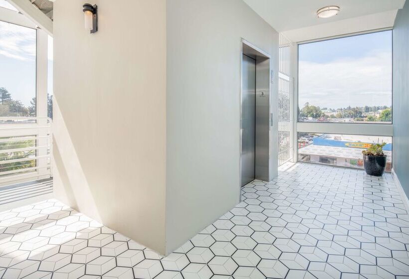 فندق Best Western Plus All Suites Inn