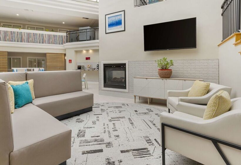 فندق Best Western Plus All Suites Inn