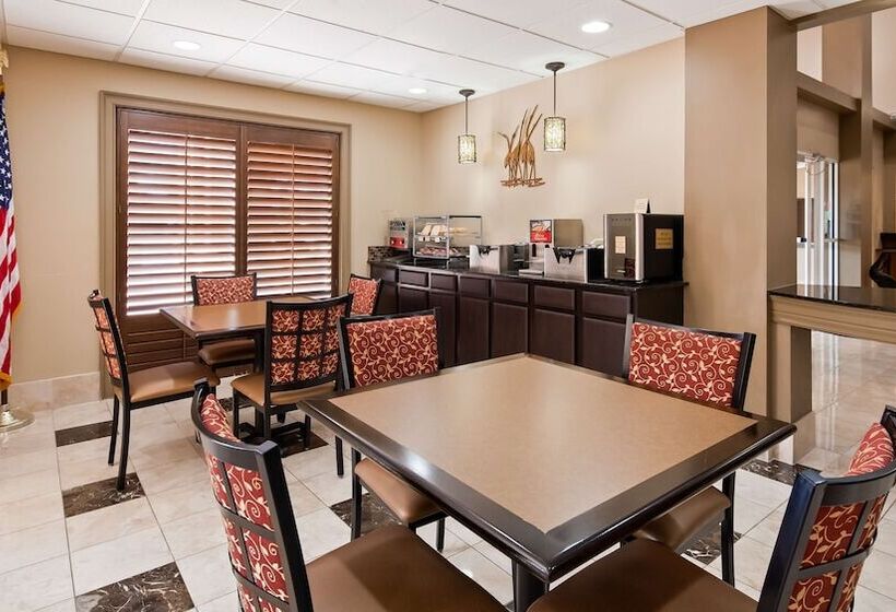 فندق Best Western Plus Ambassador Suites