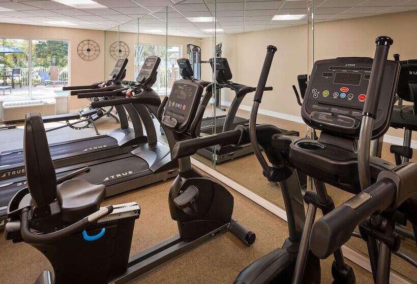 ホテル Best Western Plus Ambassador Suites