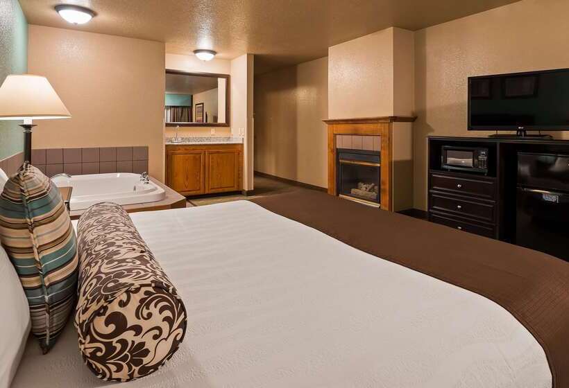 فندق Best Western Plus Bayshore Inn