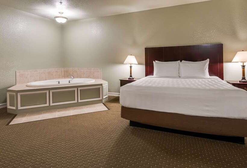 فندق Best Western Plus Bayshore Inn