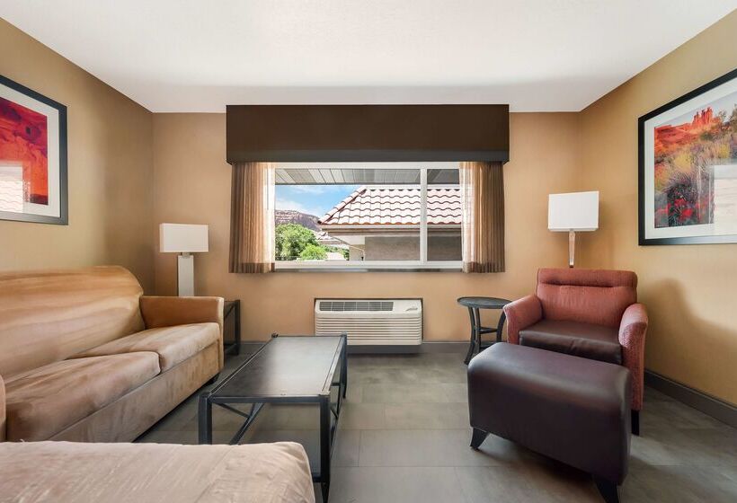 هتل Best Western Plus Canyonlands Inn