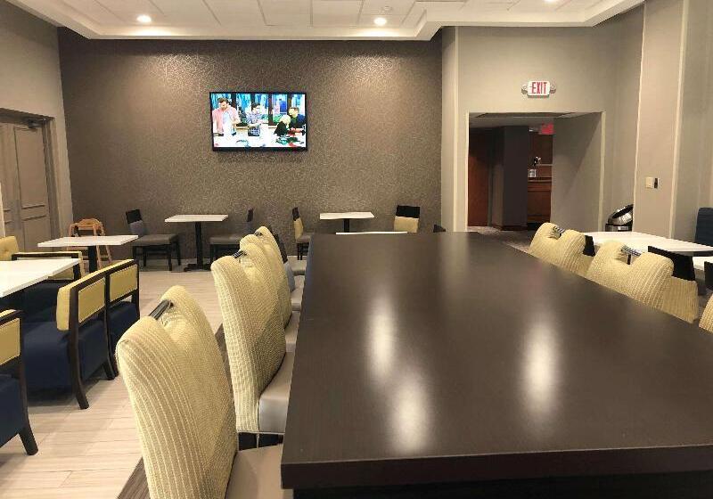 فندق Best Western Plus Chelmsford Inn