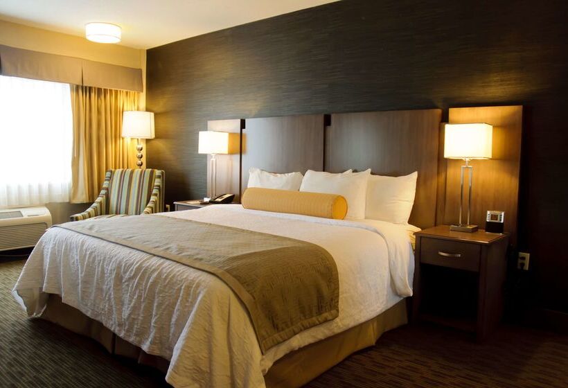 فندق Best Western Plus Cottontree Inn