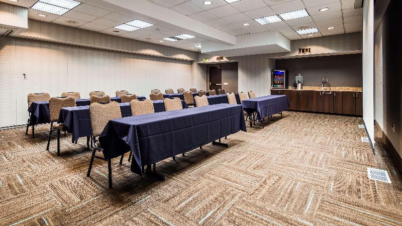 فندق Best Western Plus Cottontree Inn