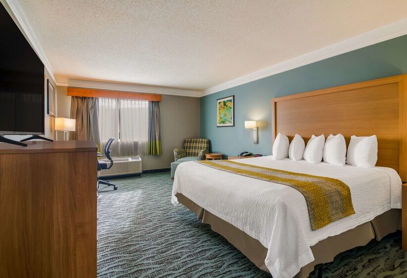 هتل Best Western Plus Executive Court Inn & Conference Center