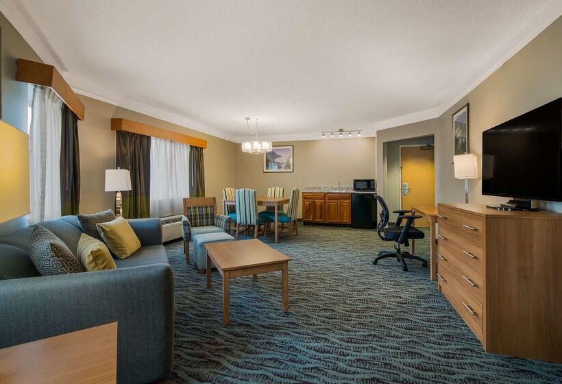 هتل Best Western Plus Executive Court Inn & Conference Center