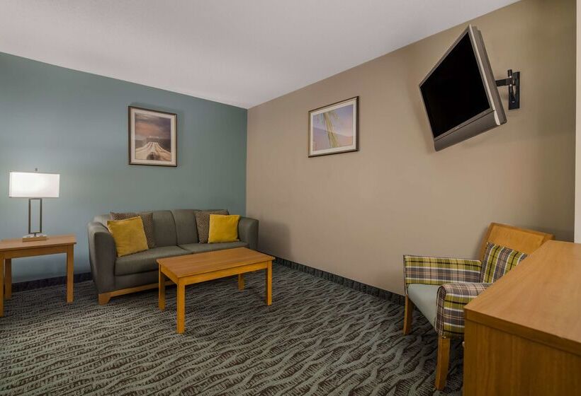 فندق Best Western Plus Executive Court Inn & Conference Center