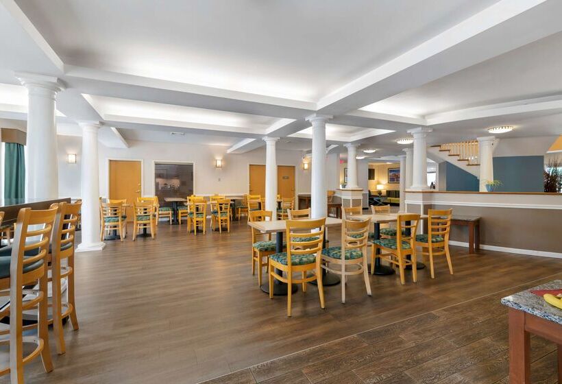 هتل Best Western Plus Executive Court Inn & Conference Center