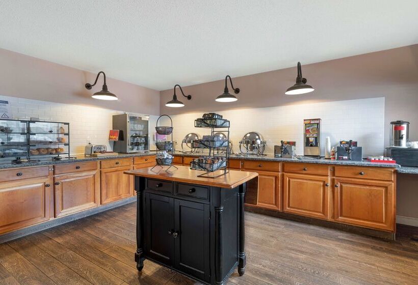 هتل Best Western Plus Executive Court Inn & Conference Center