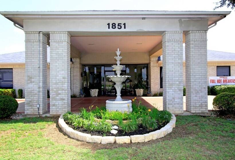 호텔 Days Inn By Wyndham Round Rock