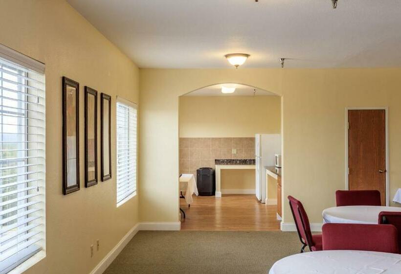 فندق Branson Towers