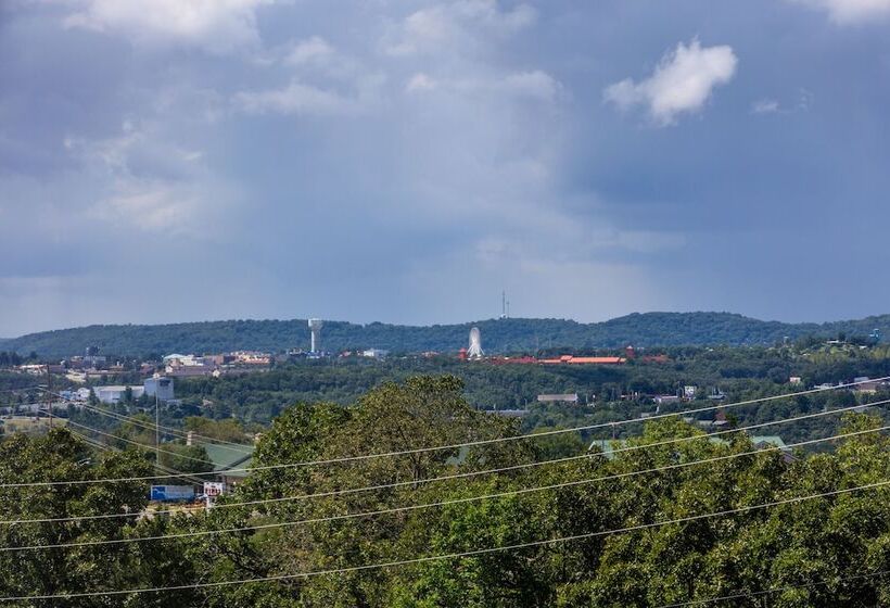 فندق Branson Towers