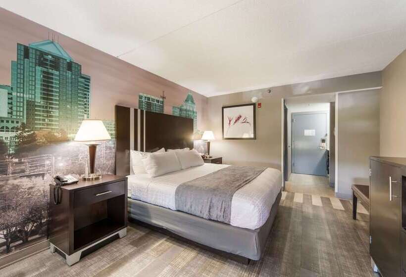 هتل Clarion Pointe Greensboro Airport