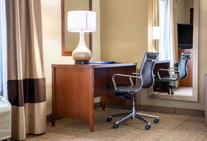 فندق Comfort Inn