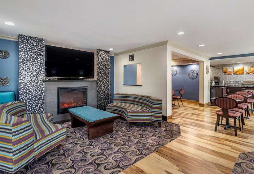 ホテル Comfort Inn Midtown