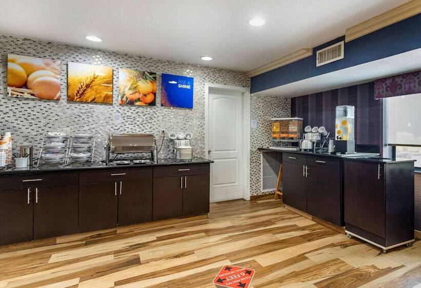 ホテル Comfort Inn Midtown