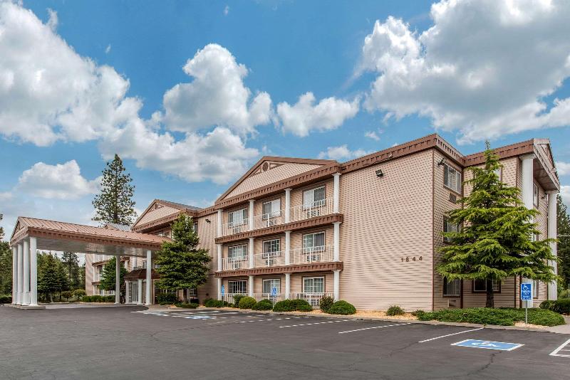 בית מלון כפרי Comfort Inn Mount Shasta Area