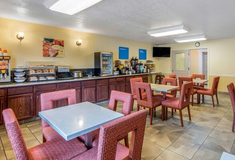 בית מלון כפרי Comfort Inn Mount Shasta Area