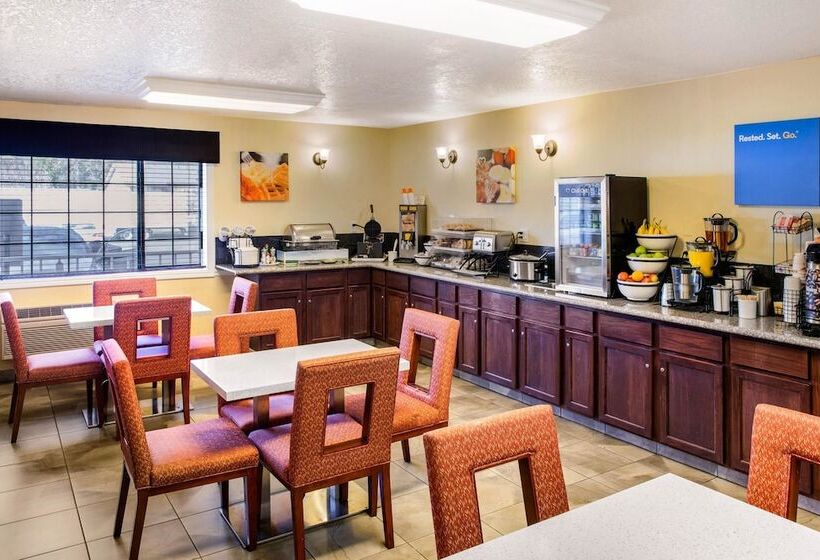 בית מלון כפרי Comfort Inn Mount Shasta Area